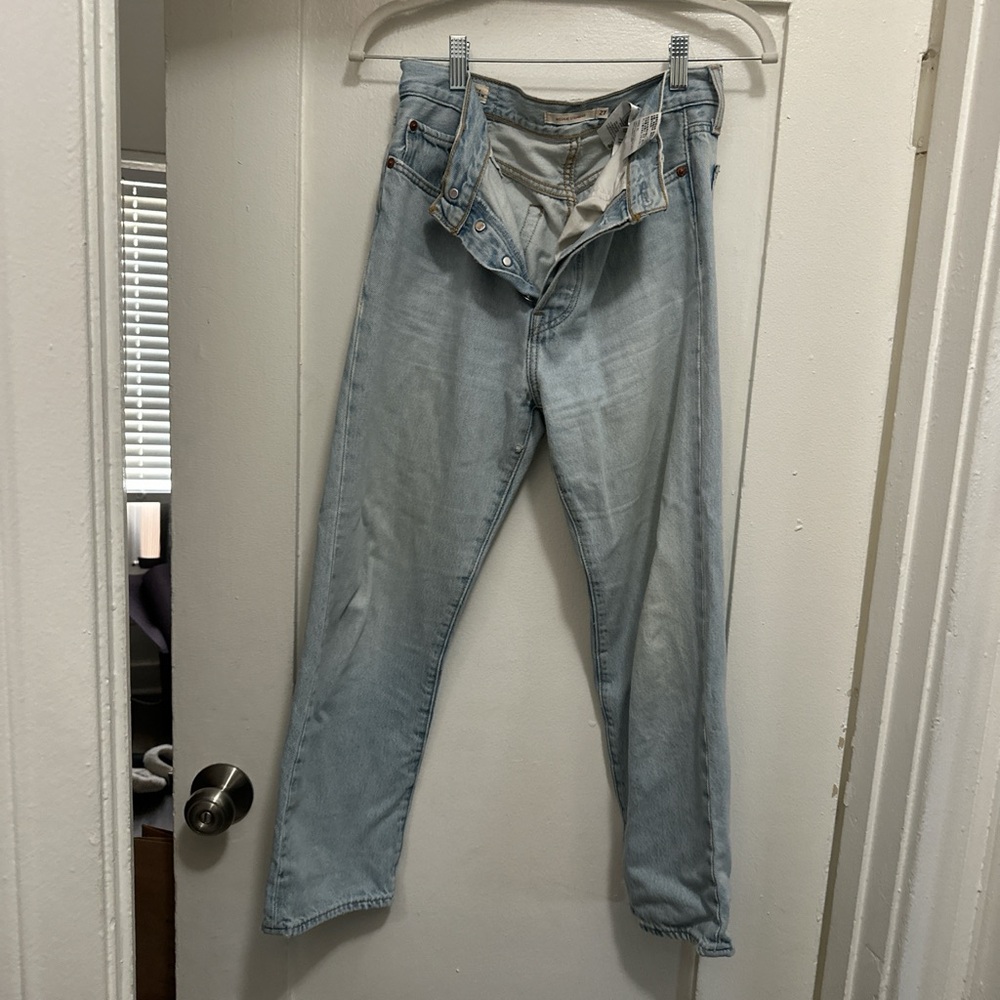 Levi’s high waisted jeans